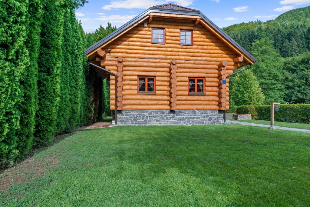 Zahrada ubytování Log House The River Pearl