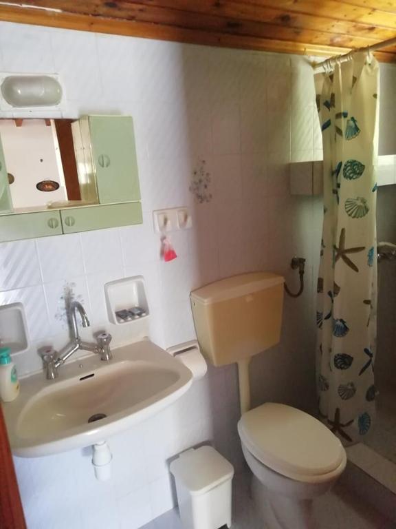 Koupelna v ubytování Kastraki Villas