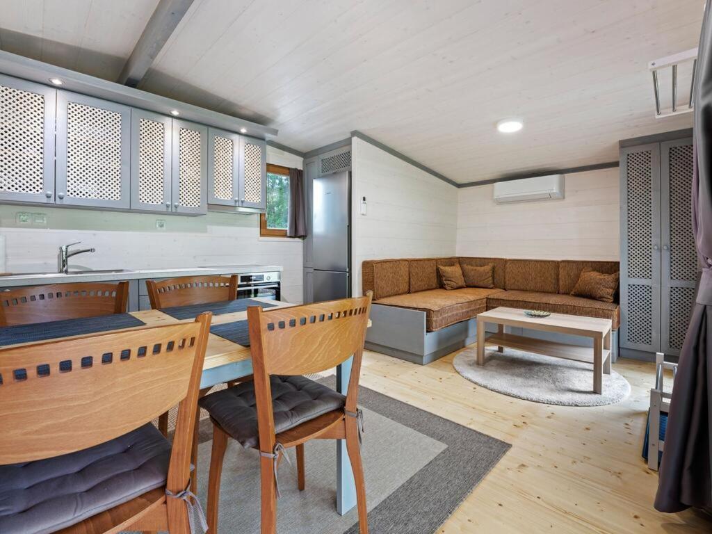 A seating area at Petzen Cottages - Petzen Chalets