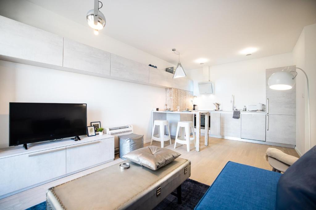 Island View Luxury Apartments - 19