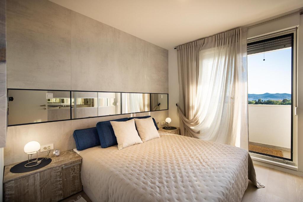 Island View Luxury Apartments - 1