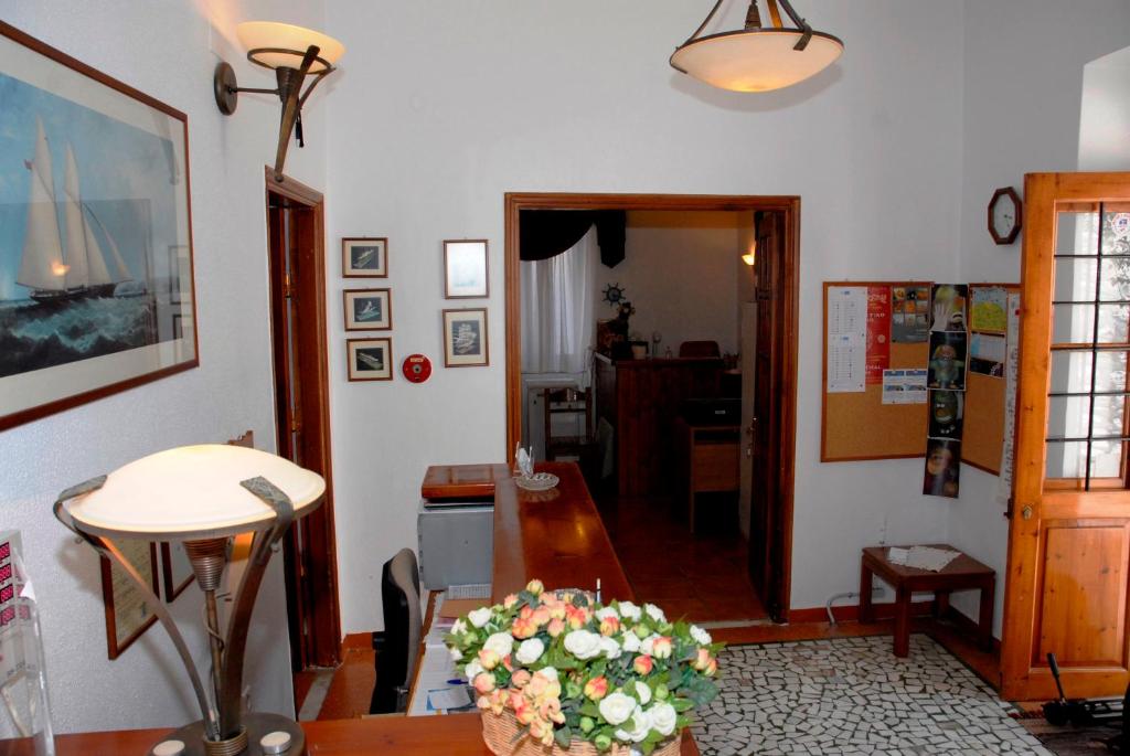 Imagen de la galería de Amaryllis Hotel, en Hydra