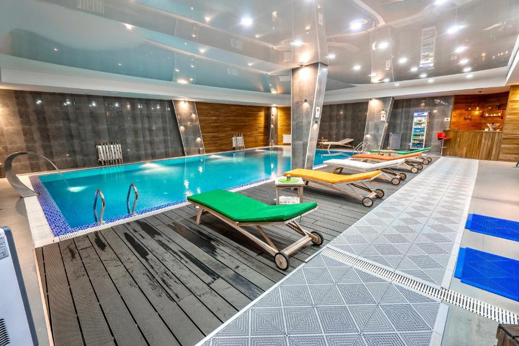 Bazén v ubytování GVC 2-room 116-2 New Gudauri nebo v jeho okolí