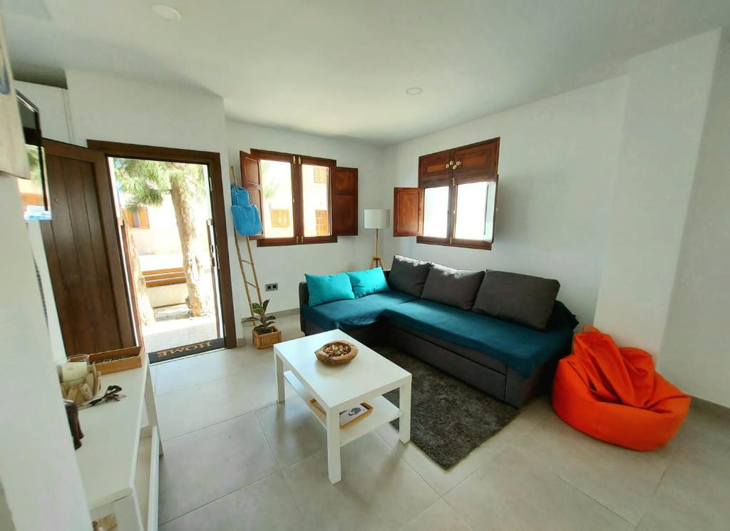 Casa SOLEADA SUNNY House