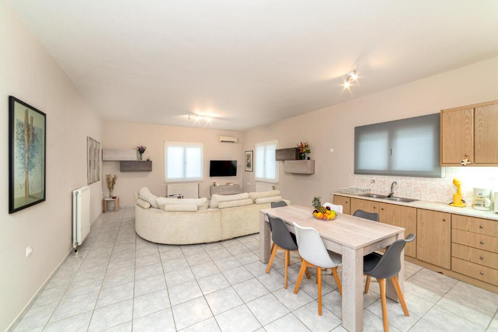 Kuchnia lub aneks kuchenny w obiekcie Artemis apartment