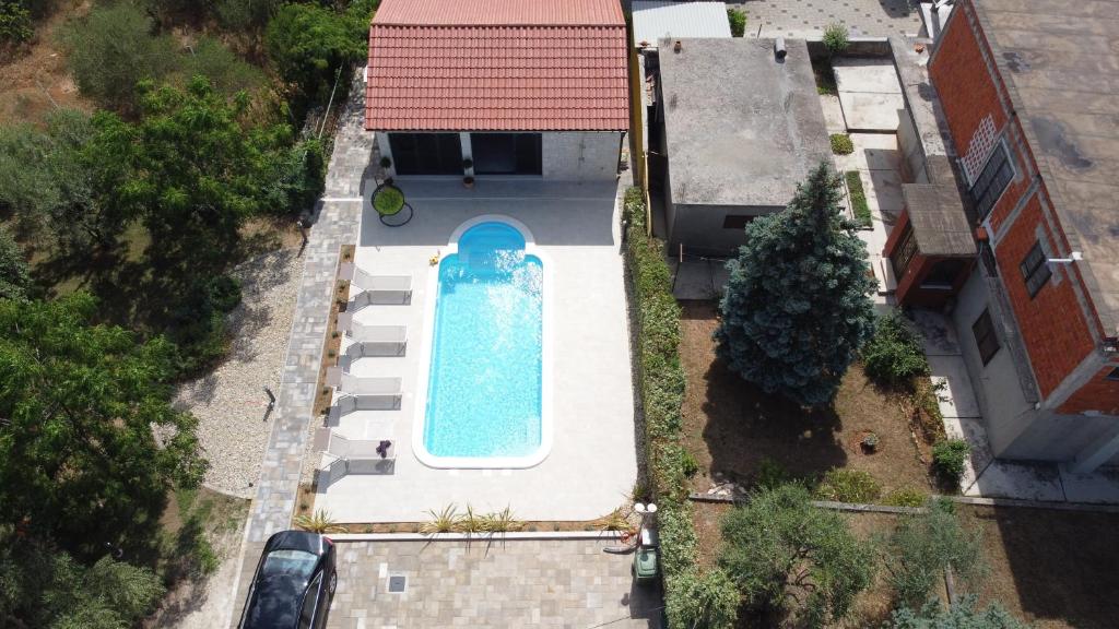 Bazén v ubytovaní Villa Lux Nina with six bedrooms, private pool, sauna alebo v jeho blízkosti
