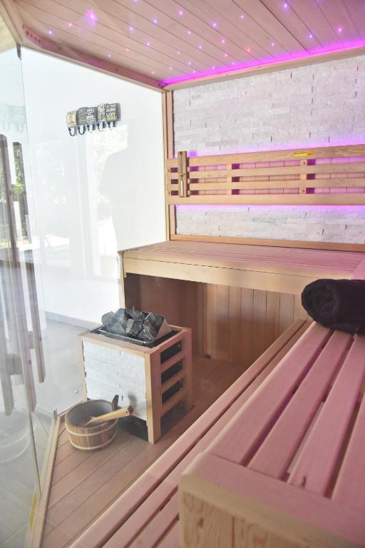 Fotografia z galérie ubytovania Villa Lux Nina with six bedrooms, private pool, sauna v destinácii Zadar