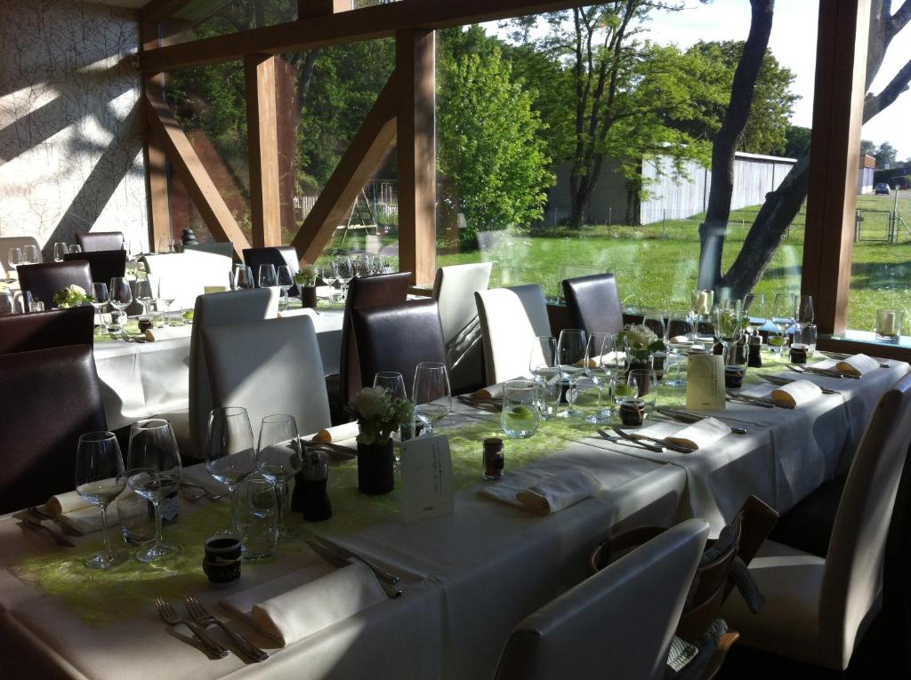 Restaurace v ubytování Relais de l'Aérodrome