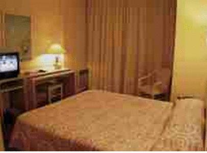 Le Central - Double Room