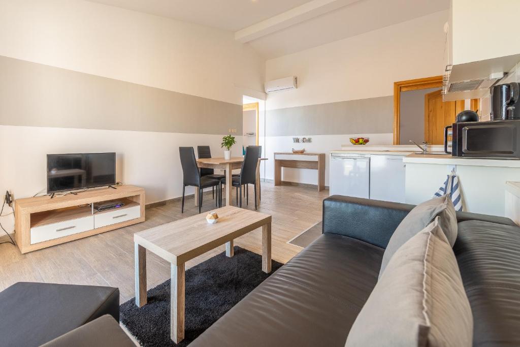 Kuchyň nebo kuchyňský kout v ubytování Apartman Luka