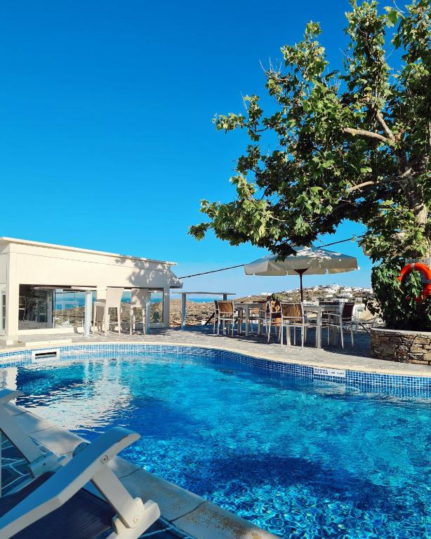 Bazén v ubytování Petali Village Hotel nebo v jeho okolí
