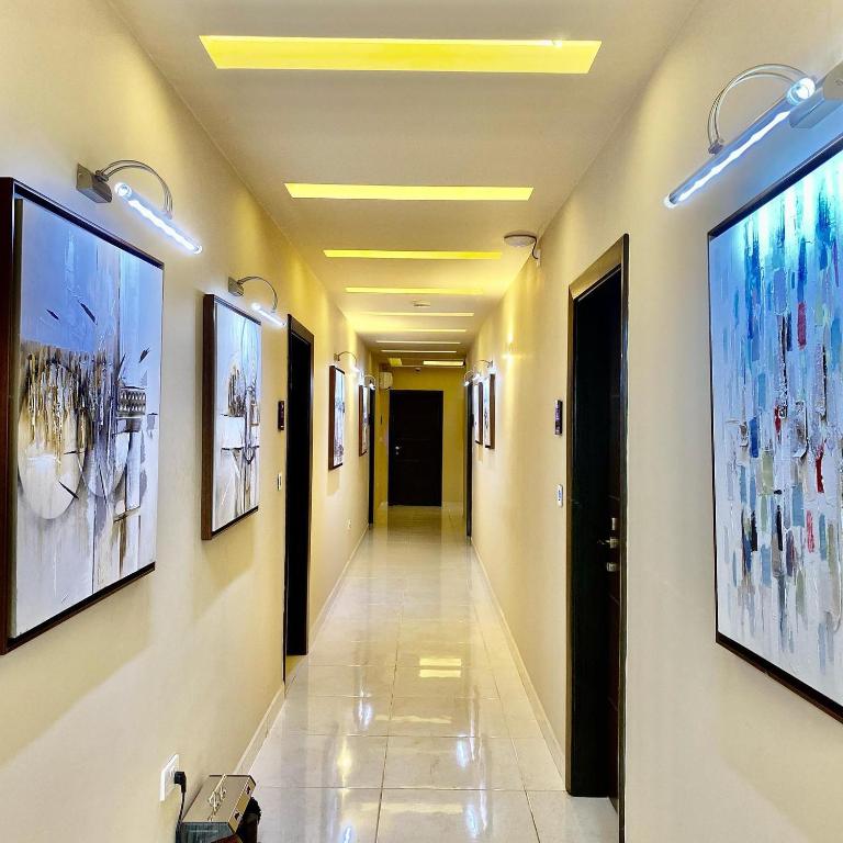 フリータウンにあるHome Suites Boutique Hotel Freetownのギャラリーの写真