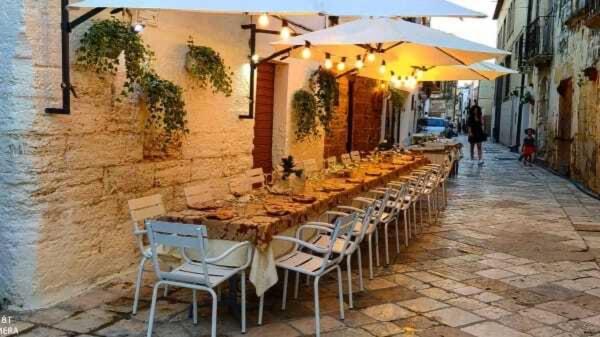Reštaurácia alebo iné gastronomické zariadenie v ubytovaní The 'Ferdinando' refuge