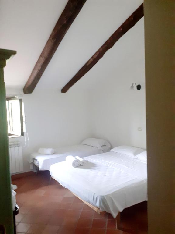 Agriturismo Tre Morene - Habitación Cuádruple Con Baño Privado