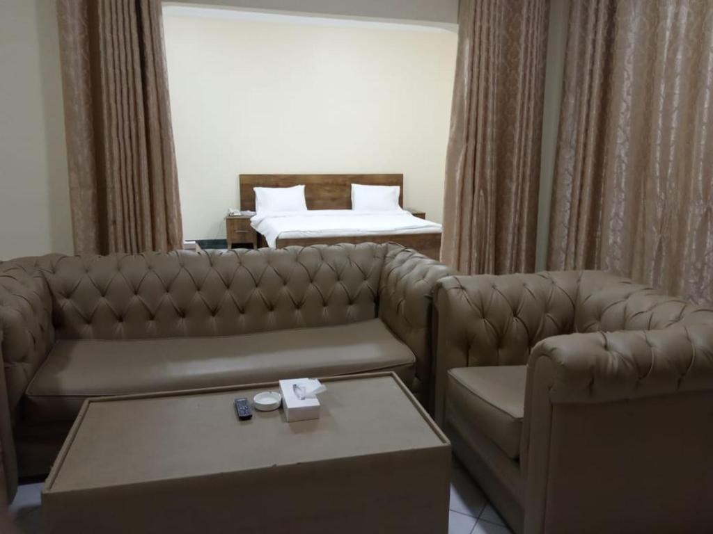 Fotografie z fotogalerie ubytování Corniche Palace Hotel v destinaci Adžmán