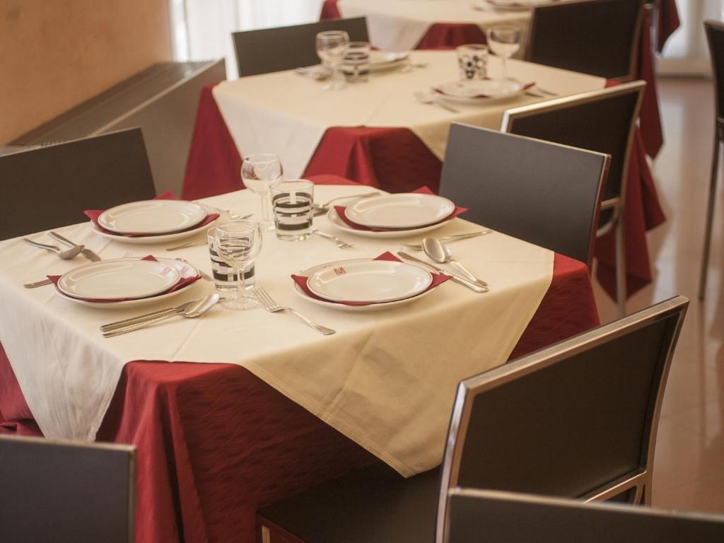 Restaurace v ubytování Hotel Manola