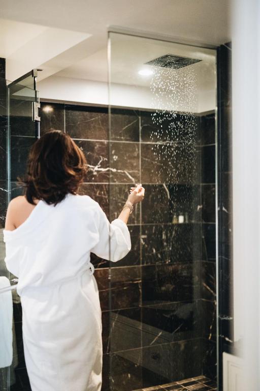 Rosewood Hotel Georgia - Resim 22