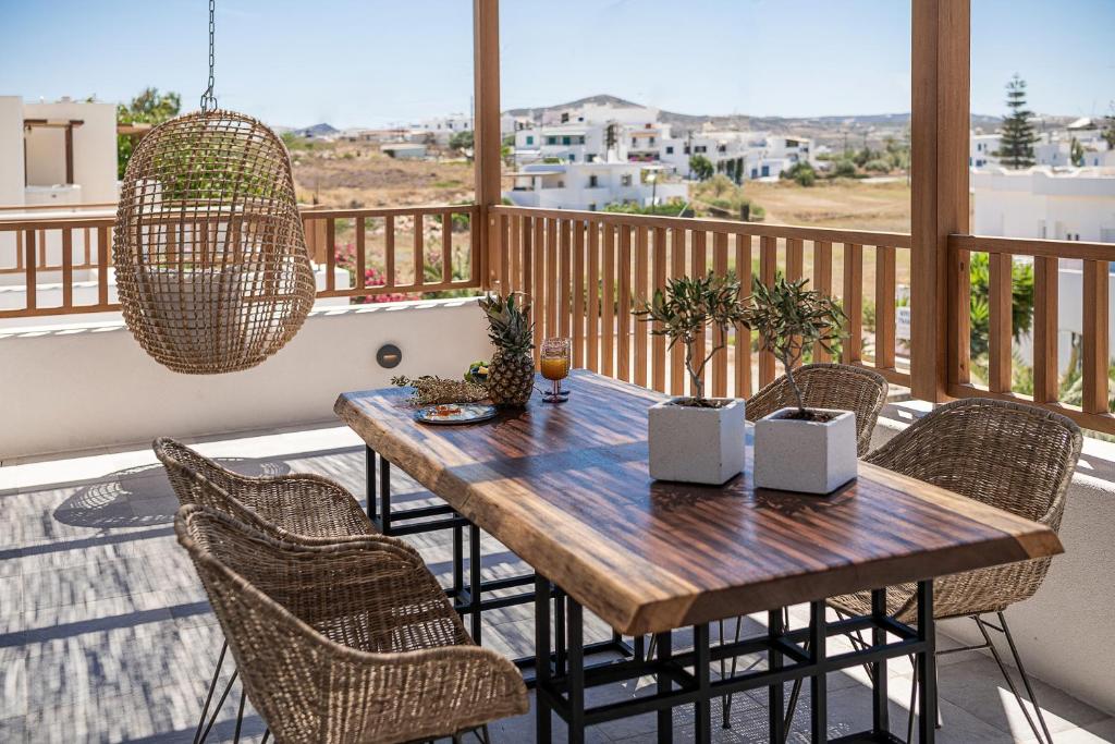 Athina Milos Suites - 5