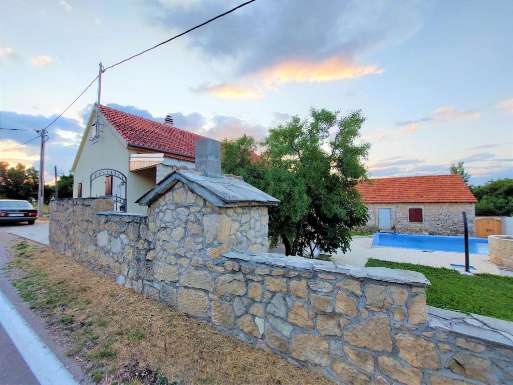 Fotografie z fotogalerie ubytování Holiday home Ana v destinaci Siverić
