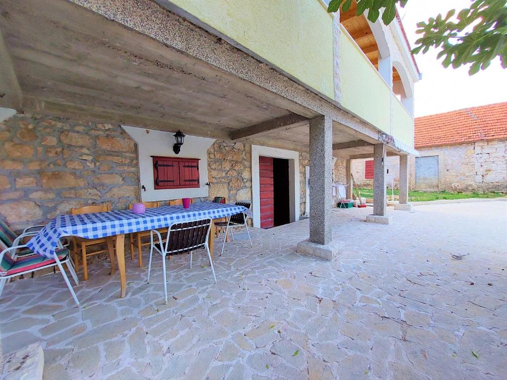 Fotografie z fotogalerie ubytování Holiday home Ana v destinaci Siverić