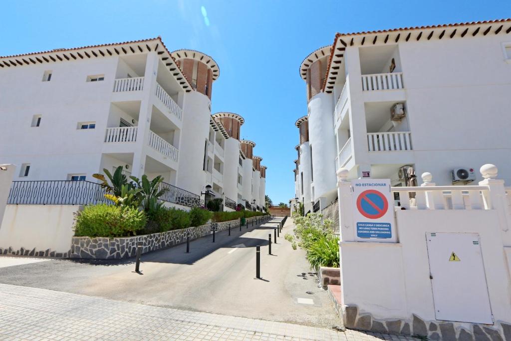 Booking.com: APARTAMENTO LA MARINA Ref. 8564 , La Marina ...