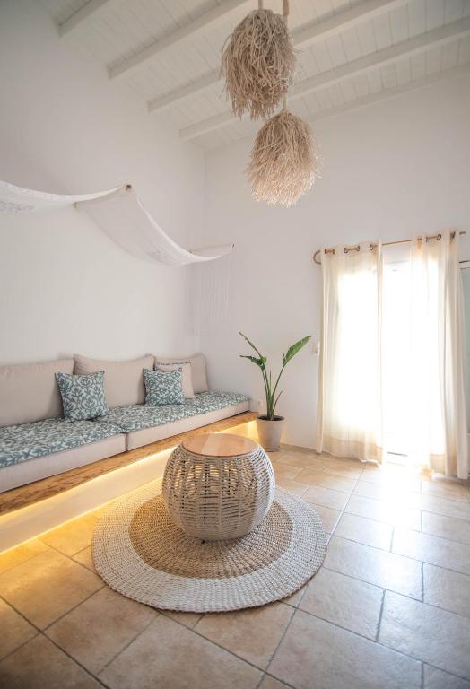 Levantes Ios Boutique Hotel - 19