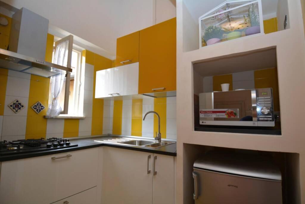 Kuchyňa alebo kuchynka v ubytovaní Piazza Navona Penthouse