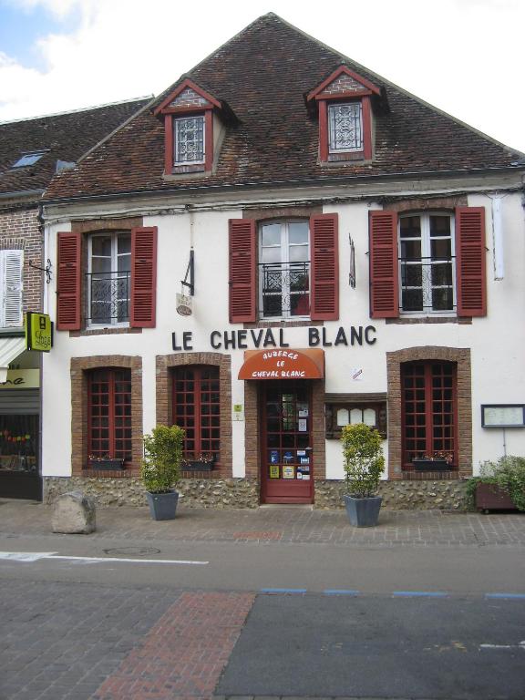 Hotel Restaurant Le Cheval Blanc, Charny – Tarifs 2023