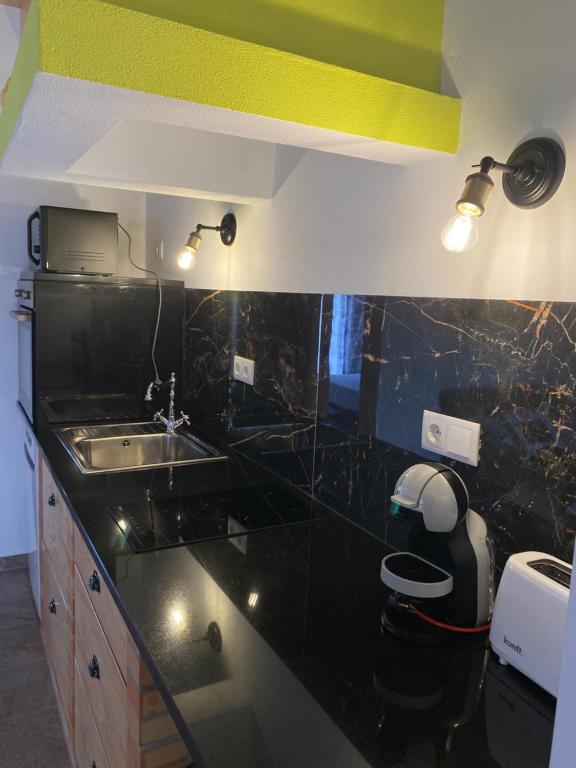 Kuchyň nebo kuchyňský kout v ubytování Quinta das Aguas