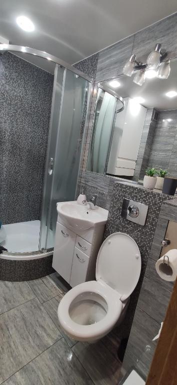 Kúpeľňa v ubytovaní 17 WIDOK
