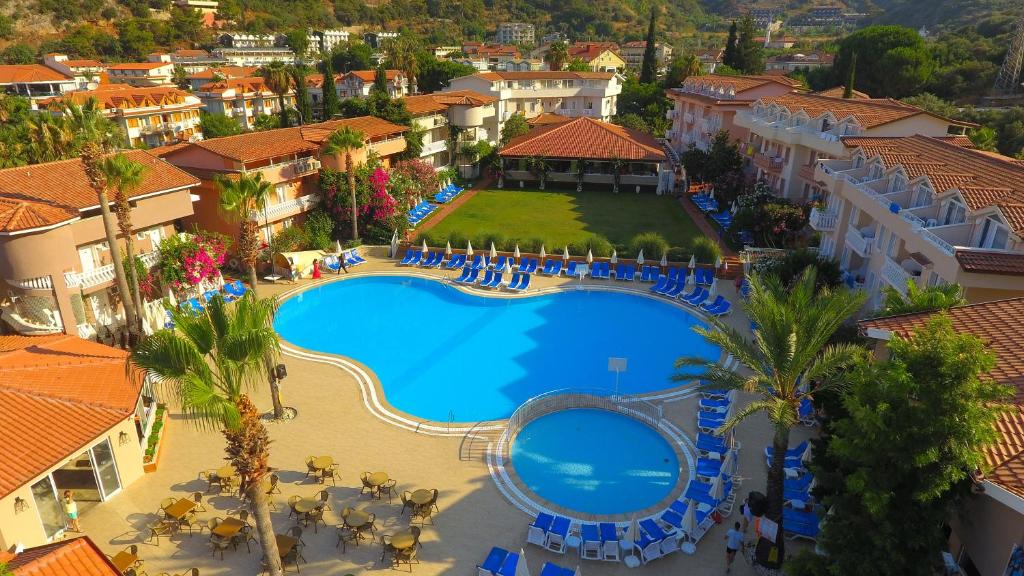 The swimming pool at or close to Ölüdeniz Turquoise Hotel - All Inclusive