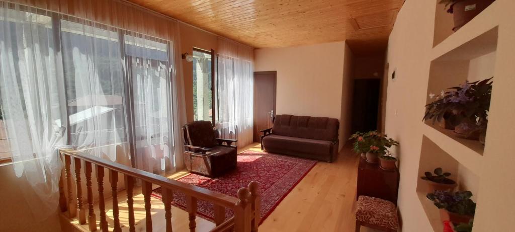 Zona d'estar a Guest house Lekhtagi