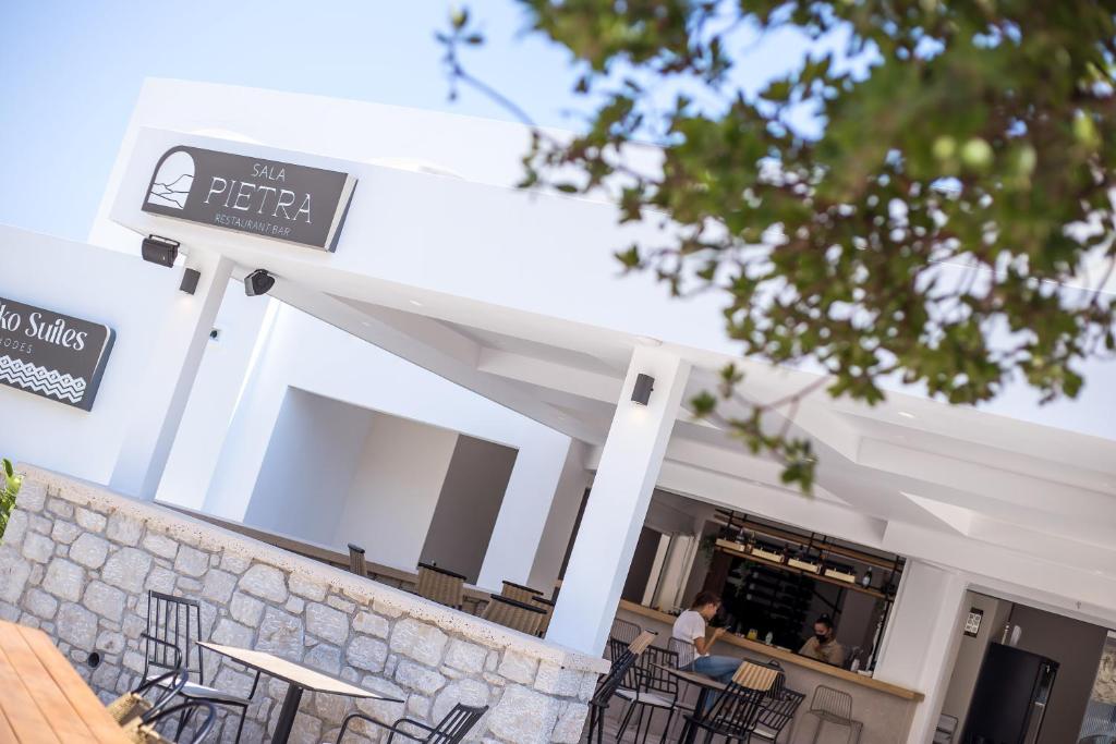 Restaurace v ubytování Ladiko Suites - Faliraki