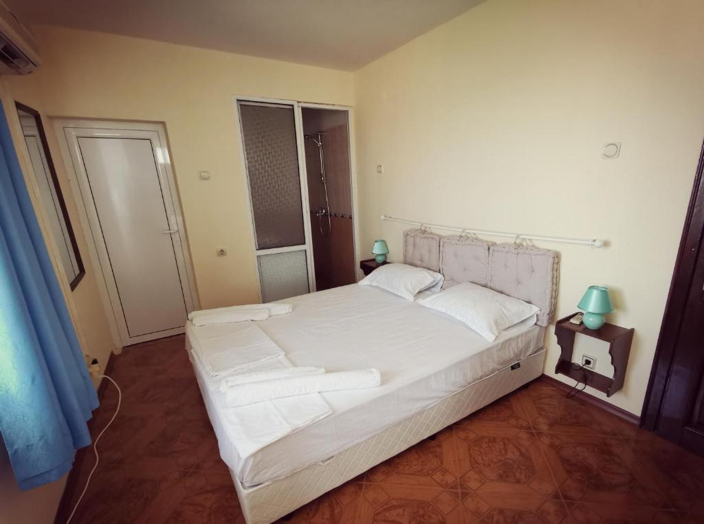 Postel nebo postele na pokoji v ubytování Hotel VALDI
