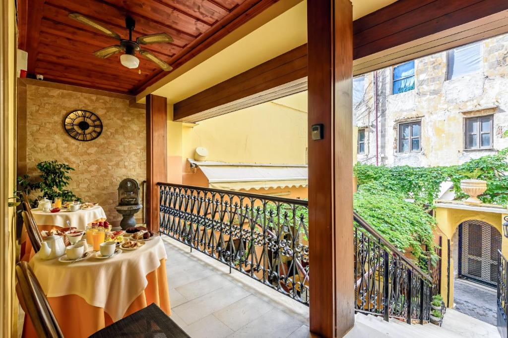 Balkón nebo terasa v ubytování Belmondo Hotel