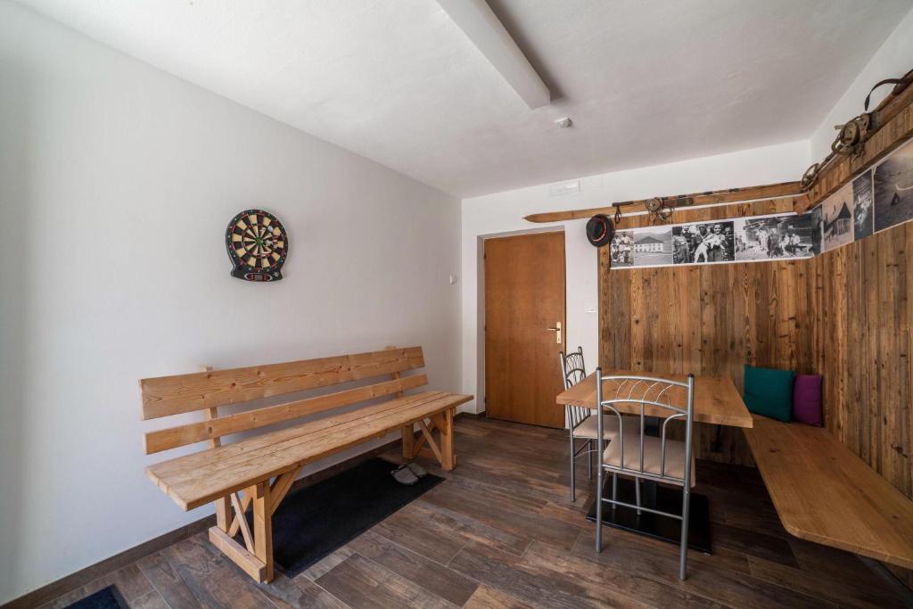 Zdjęcie z galerii obiektu Ferienwohnung Haus Fliri w mieście Melago