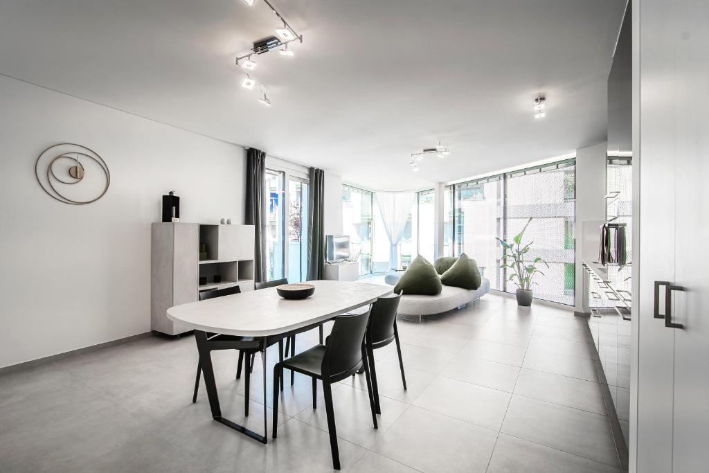 Flat Iron Apartments by Quokka 360 - modern building 5 min from the centre of Lugano - Superior Apartment