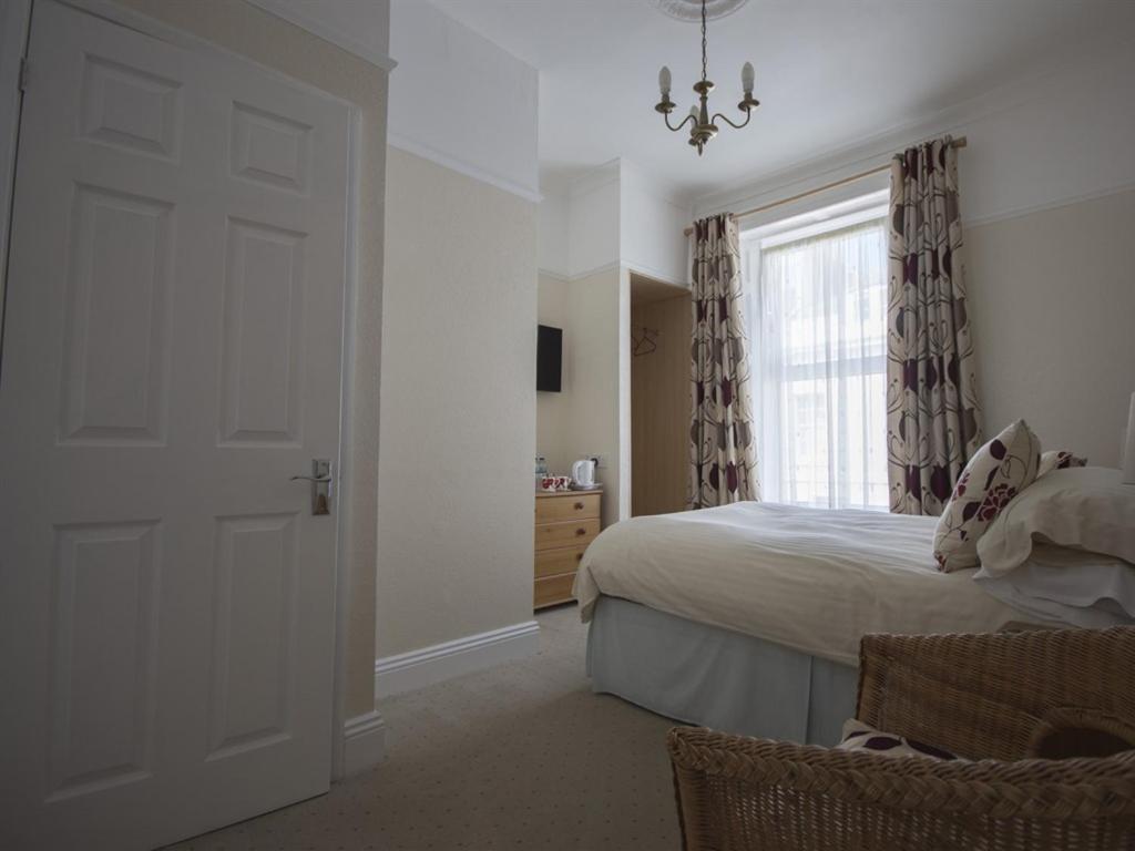 Poppy's Guest House in Plymouth, Devon, England
