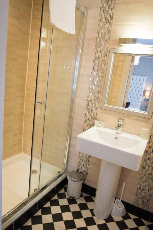 The County Hotel - Chambre Double Standard
