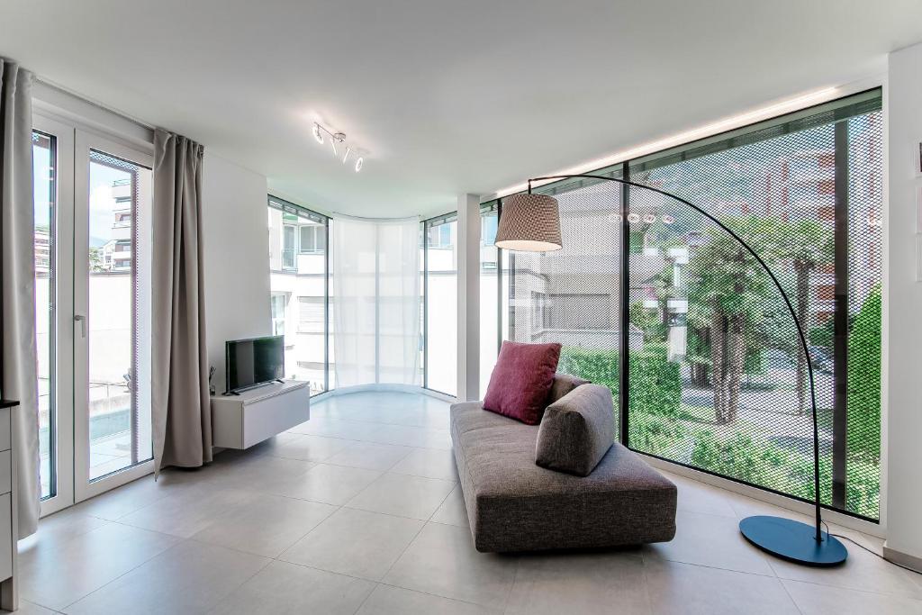 Flat Iron Apartments by Quokka 360 - modern building 5 min from the centre of Lugano - Studio Apartment