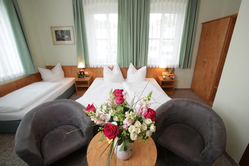 Gasthof Prinzregent Superior - Triple Room With Mountain View