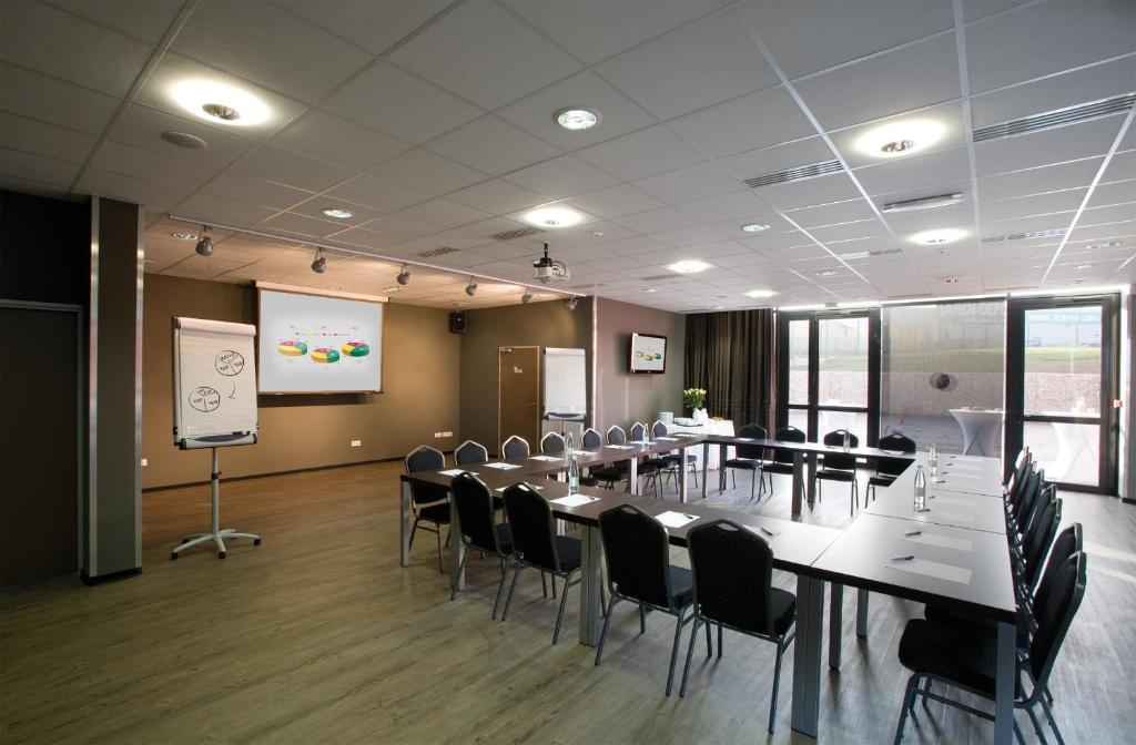 Konferenční prostory v ubytování B&B HOTEL Béthune Bruay-la-Buissière