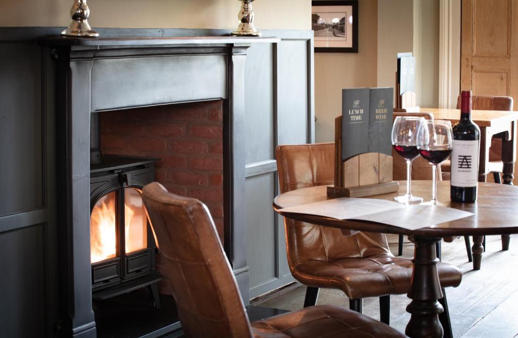 Broom Hall Inn - Resim 15