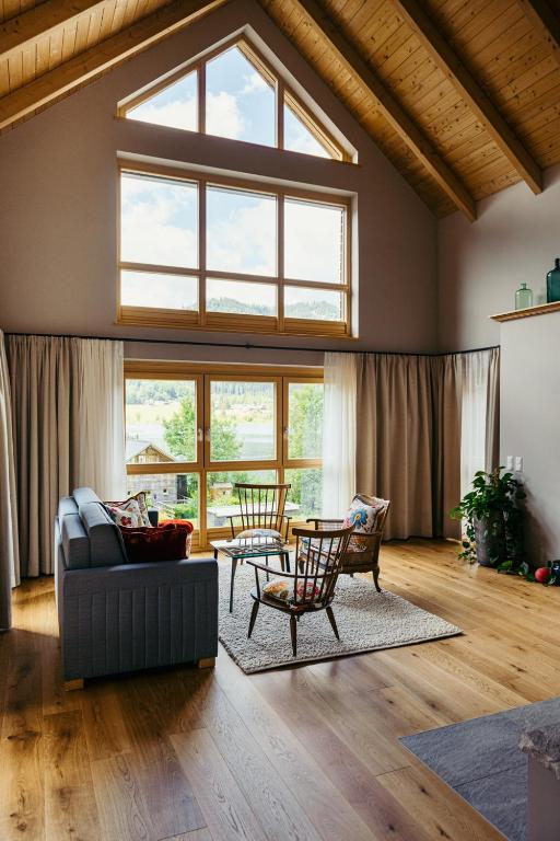Posedenie v ubytovaní Appartementhotel am Weissensee