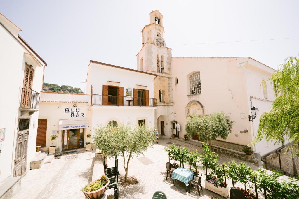 Το κτήριο όπου στεγάζεται  η παραθεριστική κατοικία