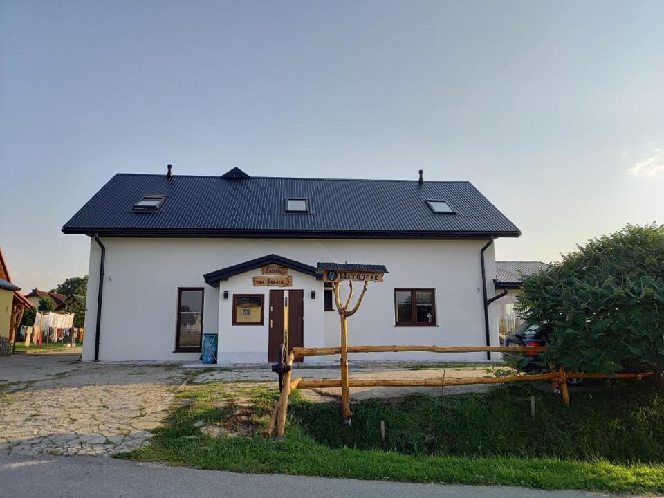 Budova, v ktorej sa farma nachádza