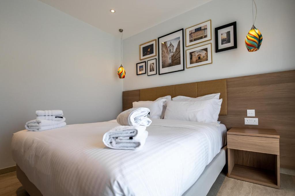 Bliss Boutique Living - Double Room With Balcony