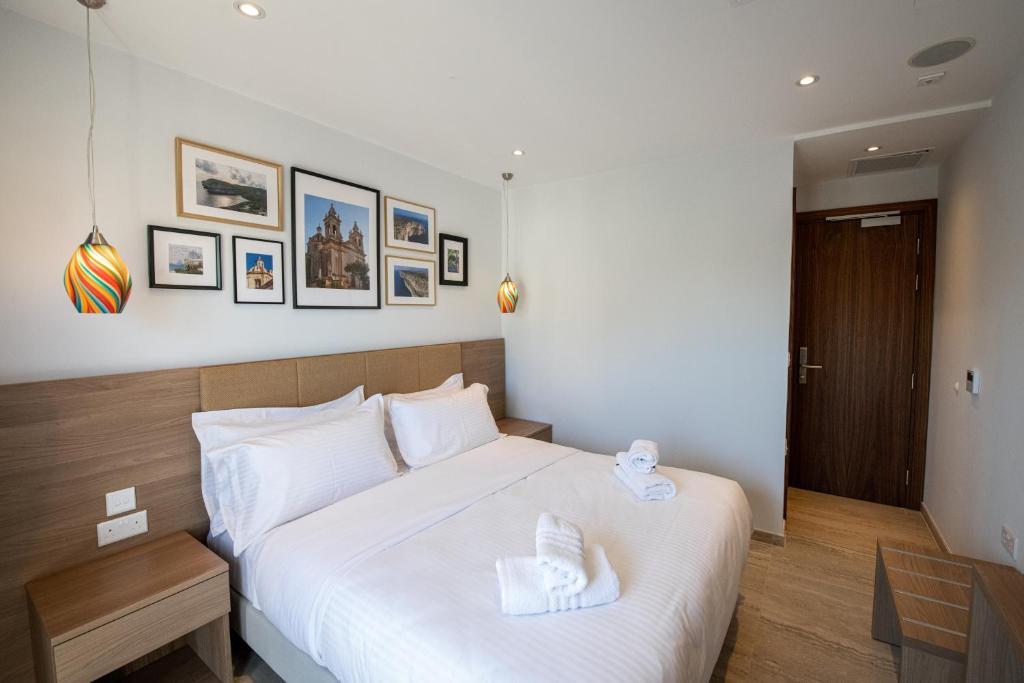 Bliss Boutique Living - Double Room With Balcony