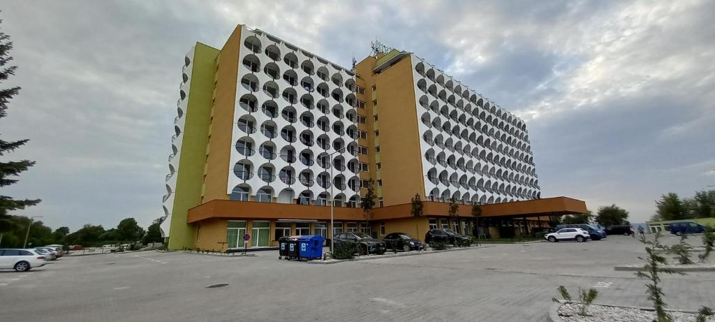 Budynek, w którym mieści się apartament