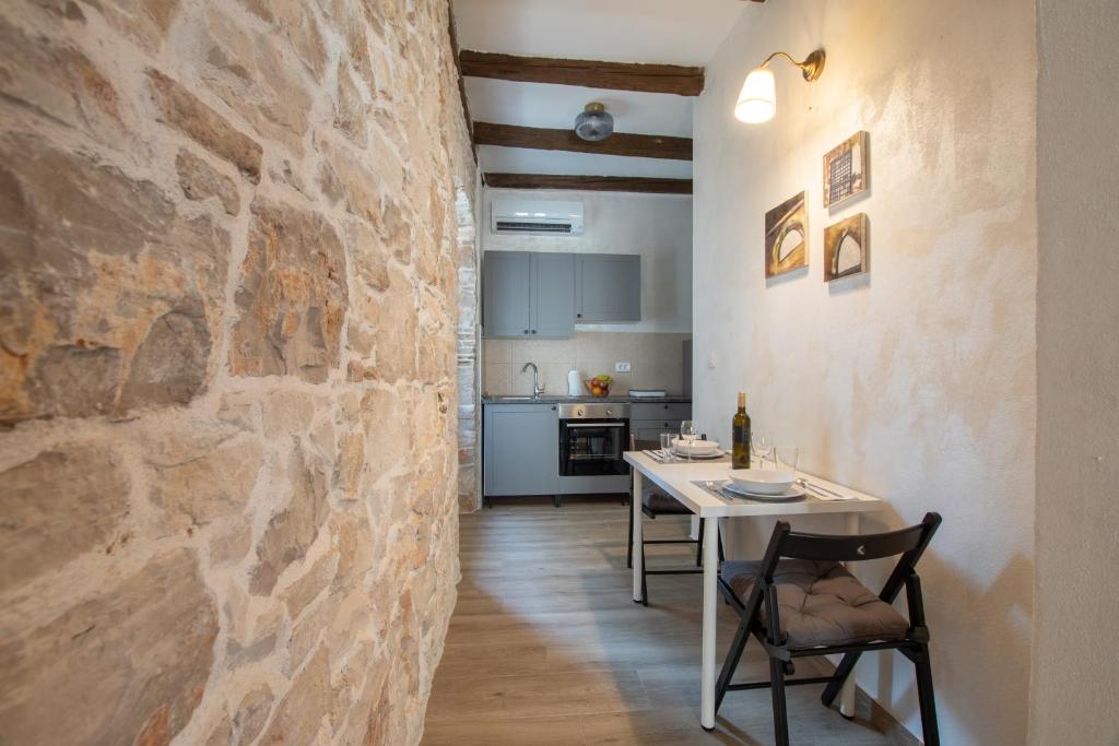 APARTMENTS NESATCIUM PULA - 7